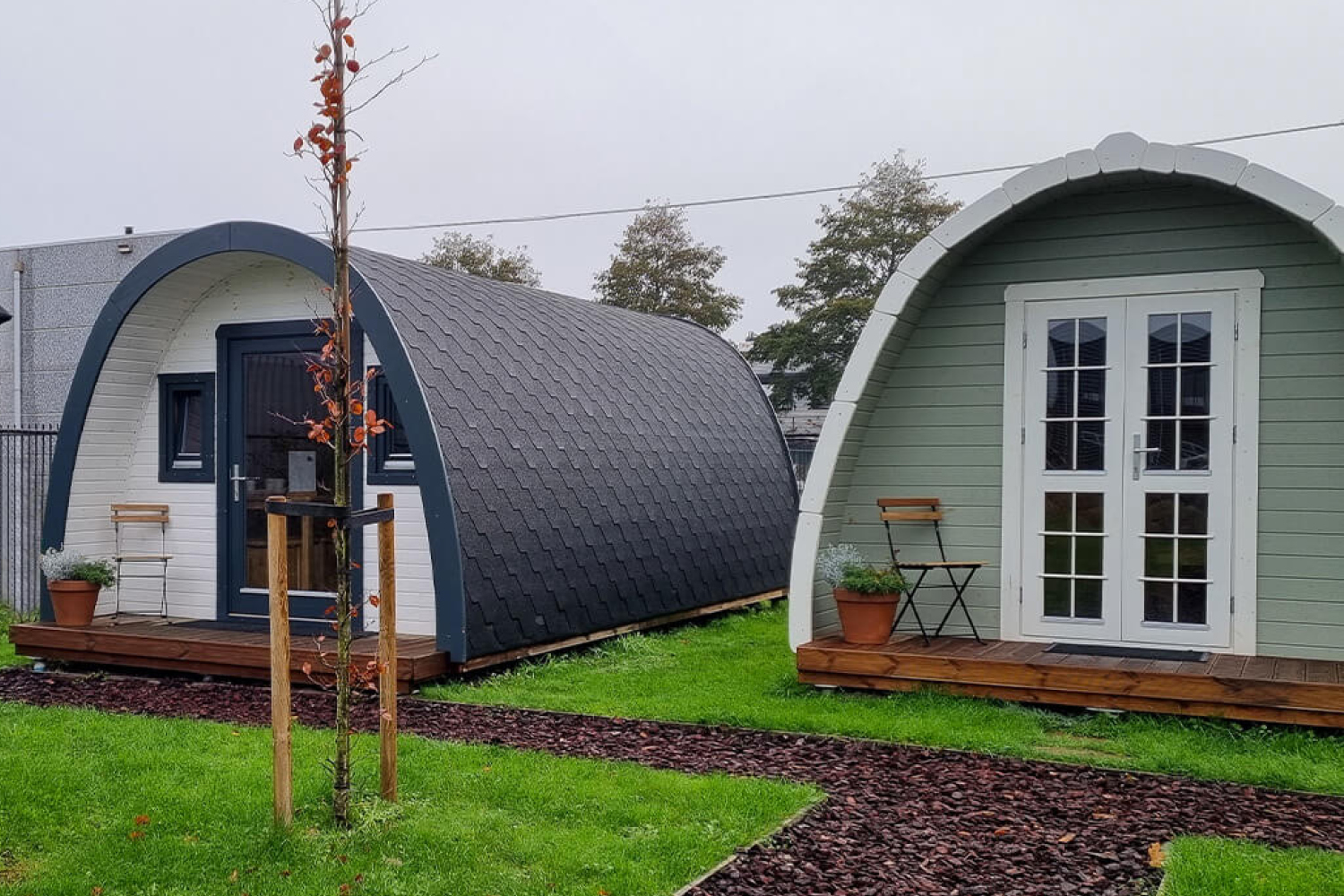 Ticra Outdoor Camping Pod comfort 660cm geïsoleerde tiny house accommodatie grenen extra breede houten huis
